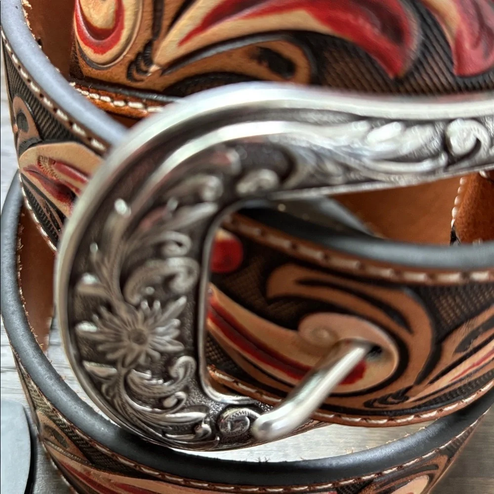 Ariat Genuine Leather floral embossed w/red accent,silvertone floral buckle